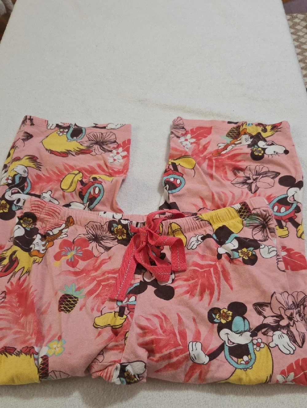 DISNEY MICKEY AND MINNIE MOUSE CAPRI PAJAMA PANTS - Picture 3 of 5